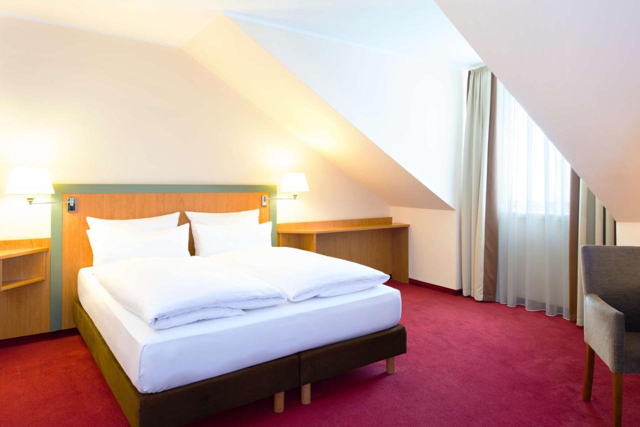 Nh Berlin Potsdam Conference Center Hotel Kleinmachnow Exterior photo